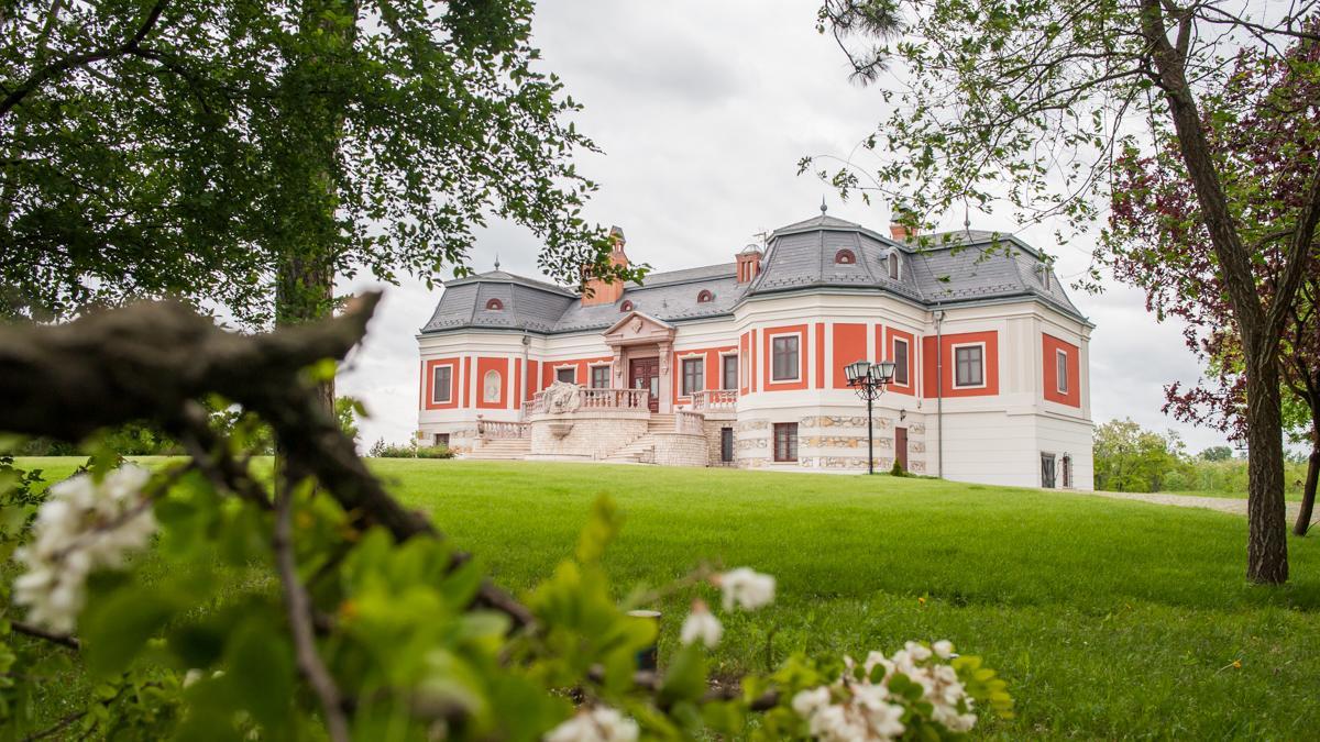 Voeroes Kastely Kunbaracs Екстер'єр фото